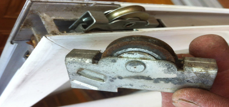 screen door roller repair in Foster City